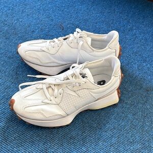 New Balance Women's 327 Sneakers